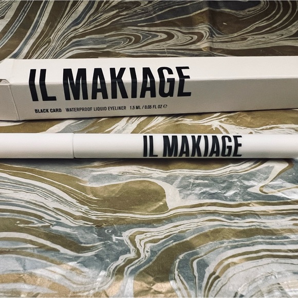 IL MAKIAGE Black Card Liquid Eyeliner Ultra-Black Waterproof Liner - Picture 2 of 4